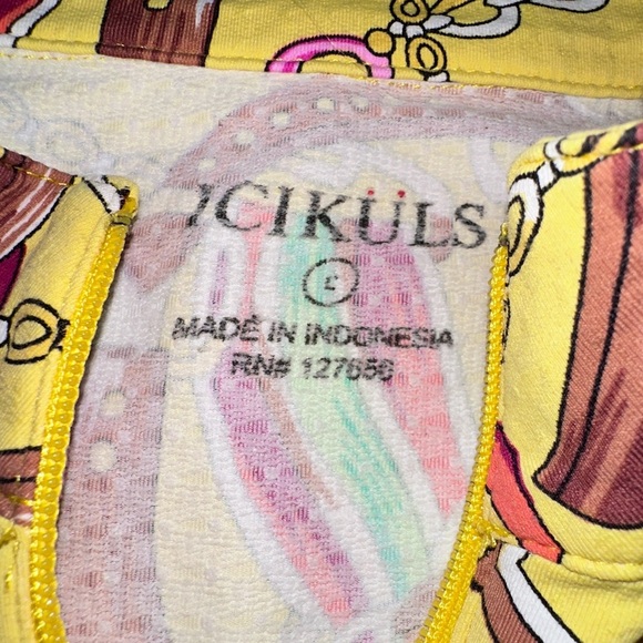 Icikuls Large Colorful Chain Print Women's Top, Lightweight, Unique Pattern,Cute - Picture 3 of 5